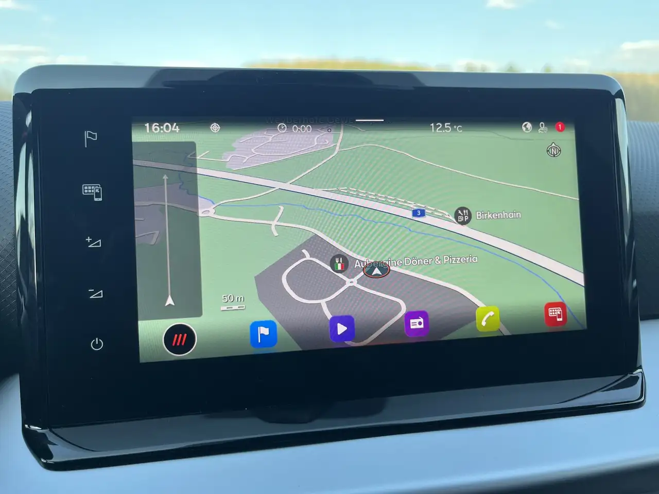 SEAT Ibiza 1,0 TSI FR + Navigation + Voll LED + Alufelgen 17 — Galería del vehículo 15