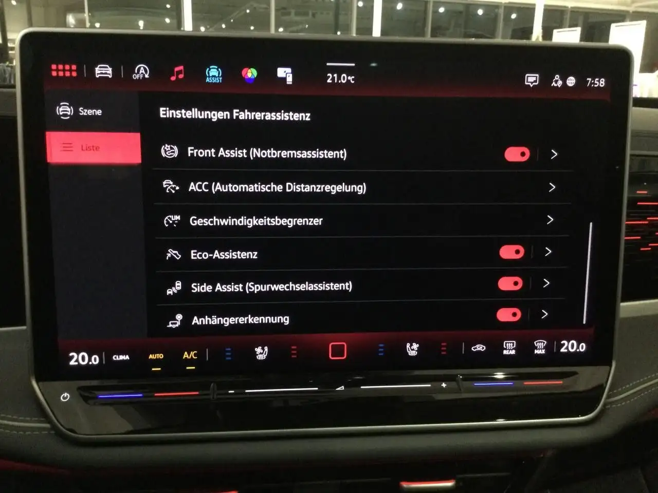 Volkswagen Passat Variant 1.5 eTSI DSG Elegance LED ACC NAVI — معرض صور السيارة 18
