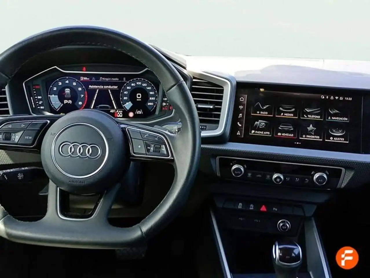 Audi A1 Sportback Adrenalin 30 TFSI 85kW S tron — معرض صور السيارة 12