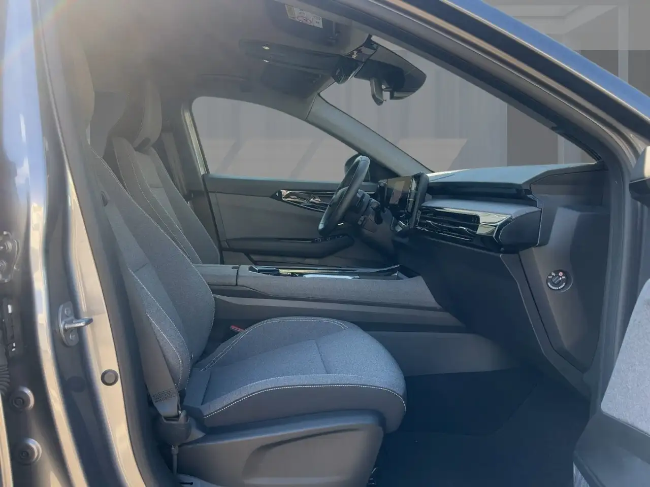 Renault Austral 1.3 TCe 160 Evolution — معرض صور السيارة 8