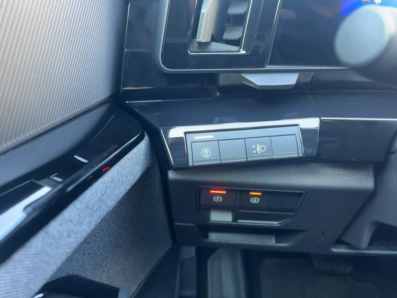Renault Austral 1.3 TCe 160 Evolution — معرض صور السيارة 17