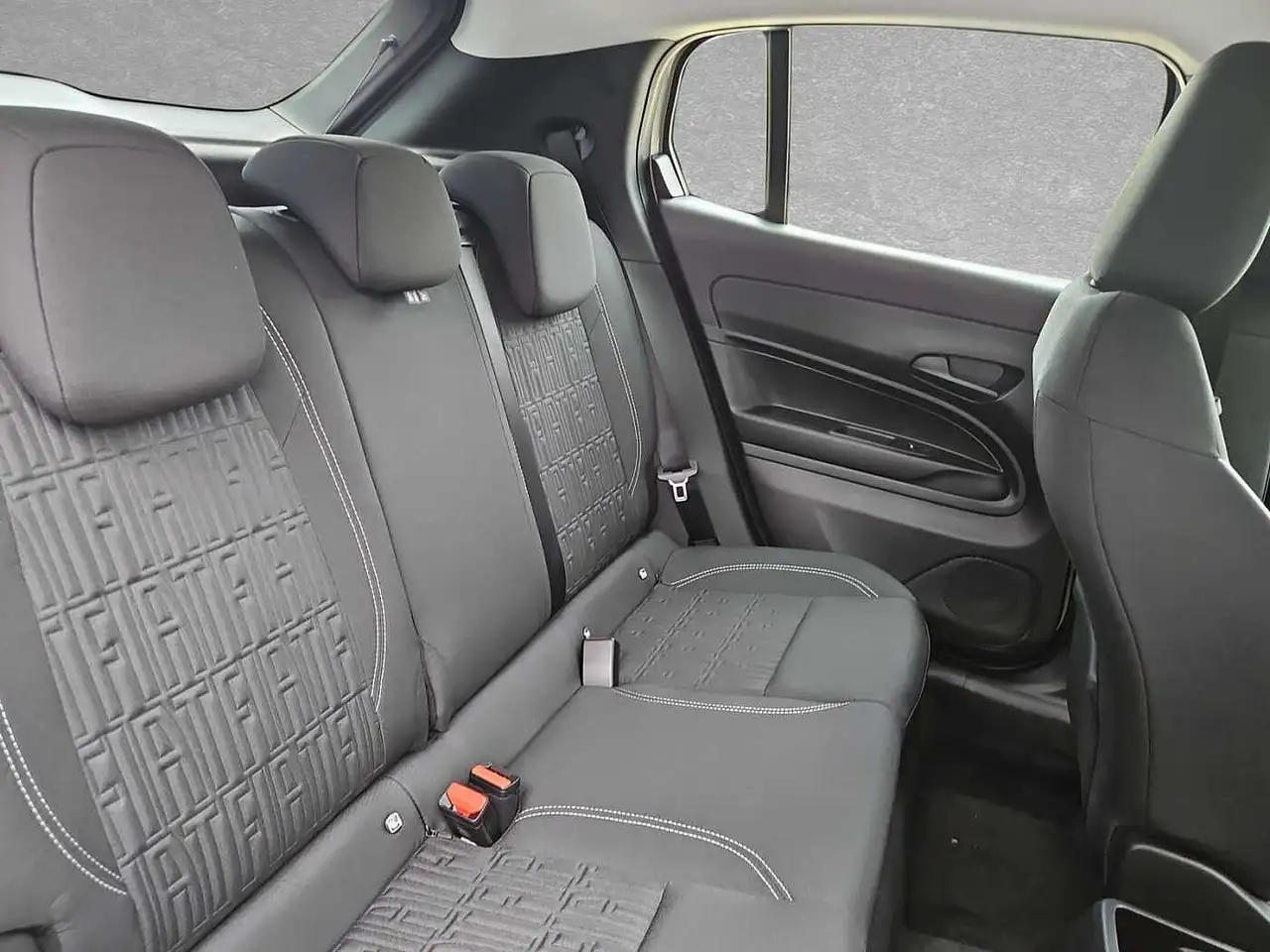 Fiat 600e 600 Hybrid *LED/KAMERA* — Galería del vehículo 8