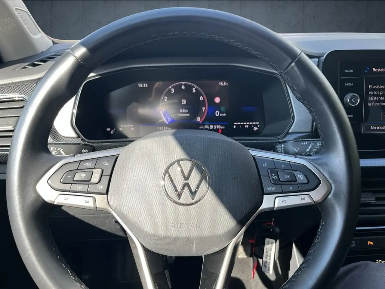 Volkswagen T-Cross 1.0 TSI Life LED App-Connect ACC — معرض صور السيارة 16