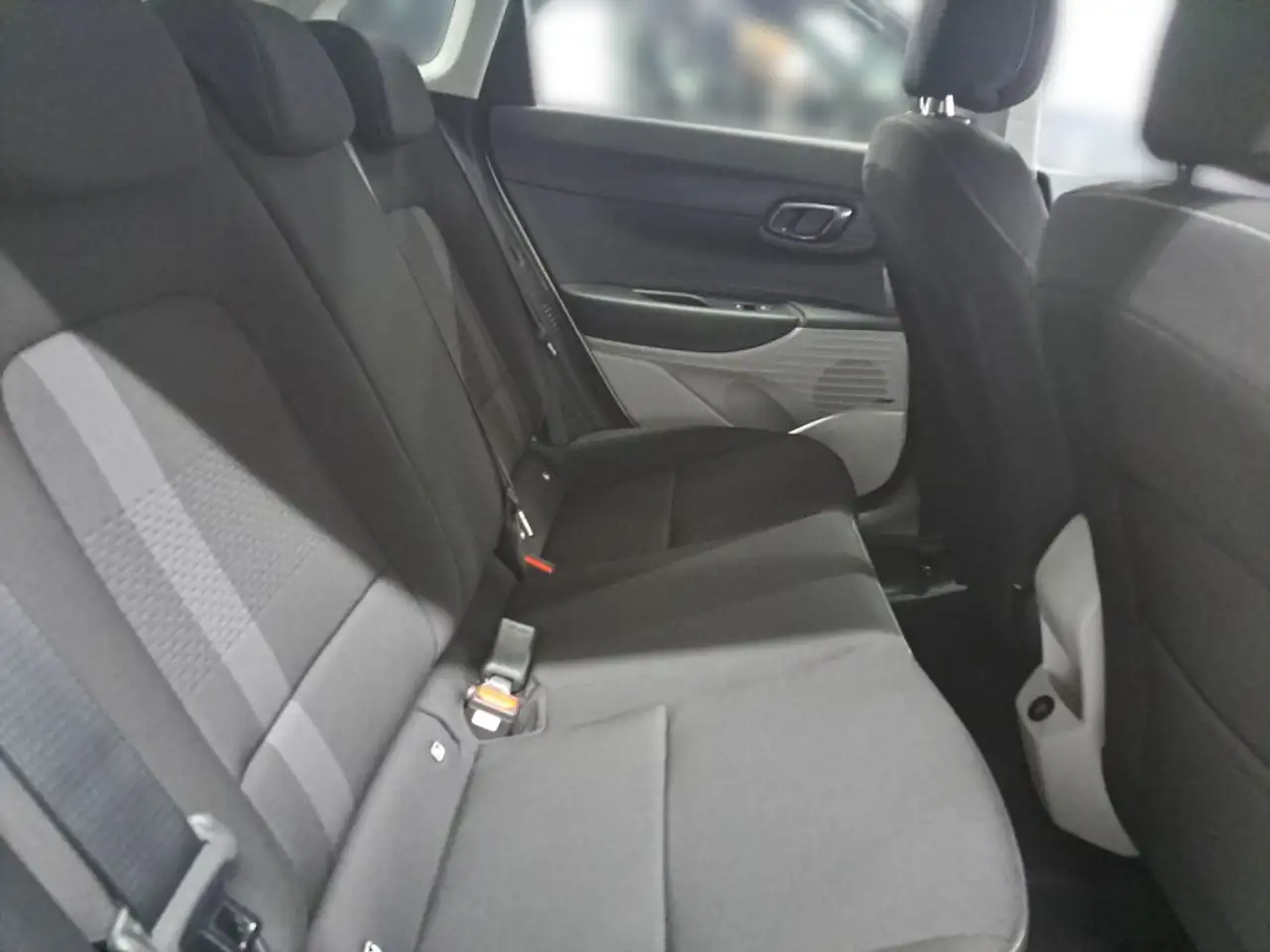 Hyundai i20 1.0 T-GDI 48V-Hybrid DCT Prime NAVI RFK LED — معرض صور السيارة 20