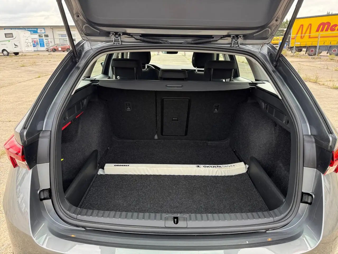 Skoda Octavia Combi Selection 1.5 TSI VirtuellesCockpit — Galería del vehículo 16