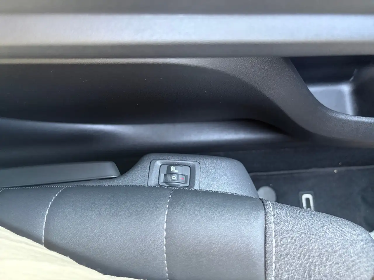 Citroen C3 Aircross 1.2 PureTech 110 Max KeyLess Navi — Galerie du véhicule 16