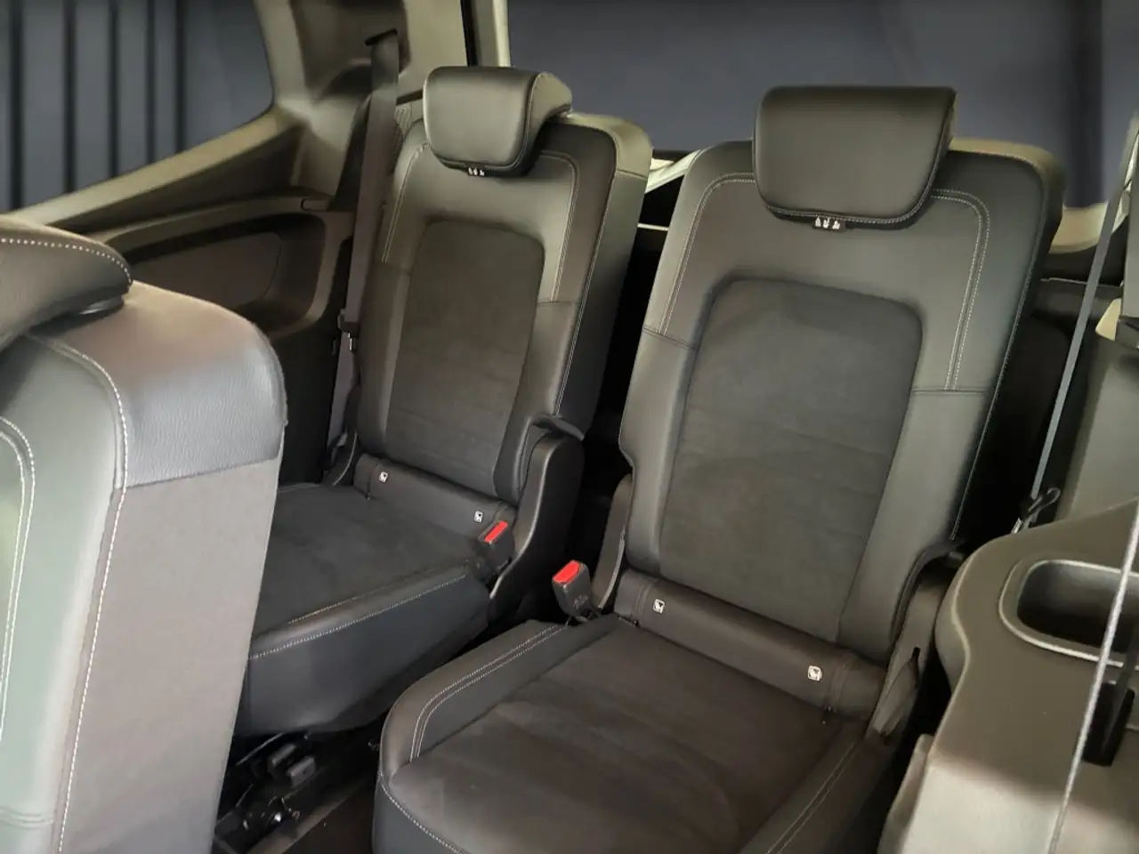 Mercedes-Benz T-Klasse T 180 Progressive Lang 7 Sitze-AHK — معرض صور السيارة 3