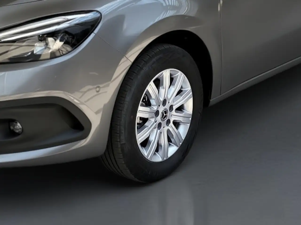 Mercedes-Benz T-Klasse T 180 Progressive Lang 7 Sitze-AHK — معرض صور السيارة 4