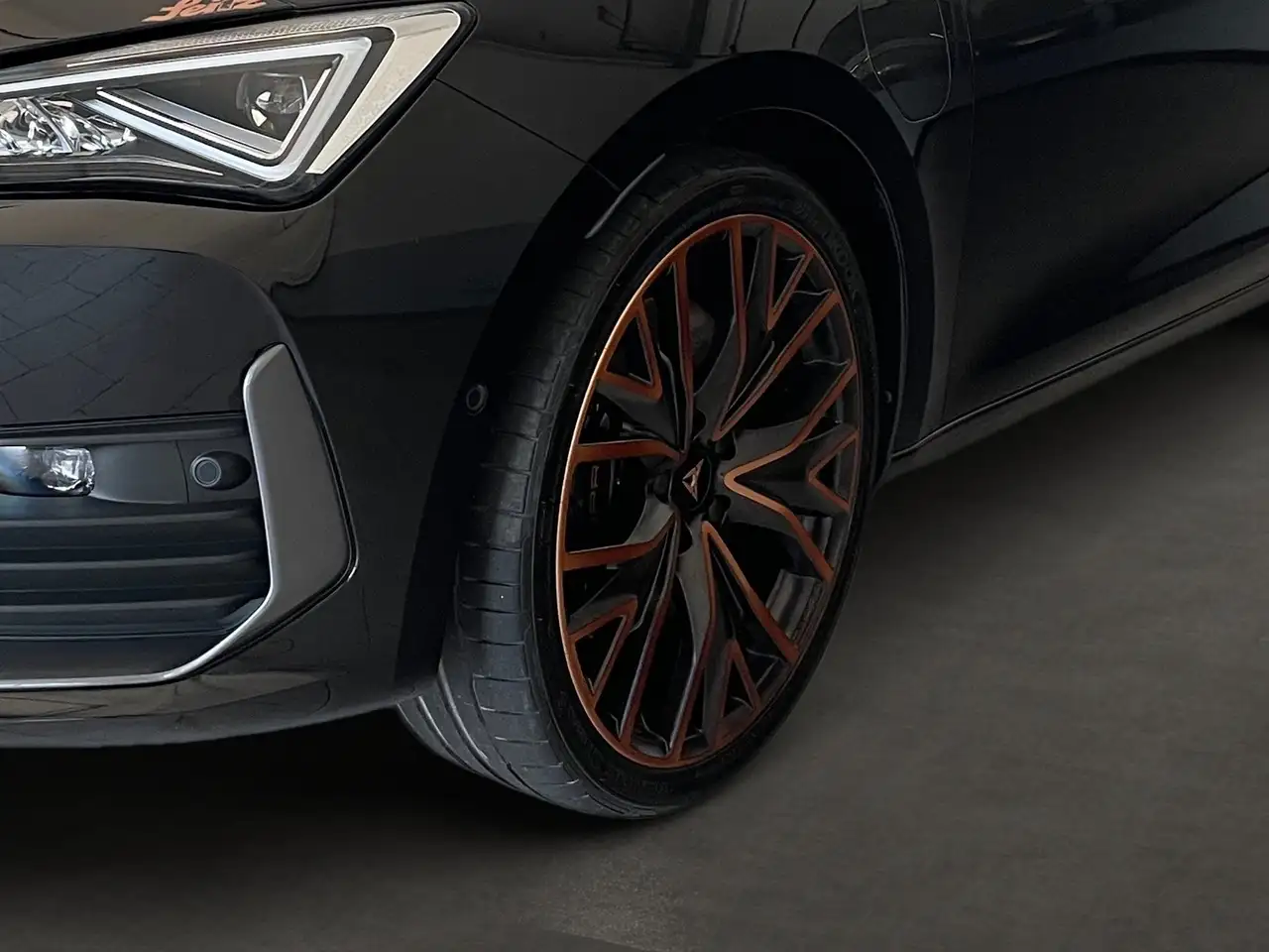 CUPRA Leon Sportstourer 1.4 TSI e-Hybrid VZ *LED*KAMERA*NAVI* — Galerie du véhicule 9