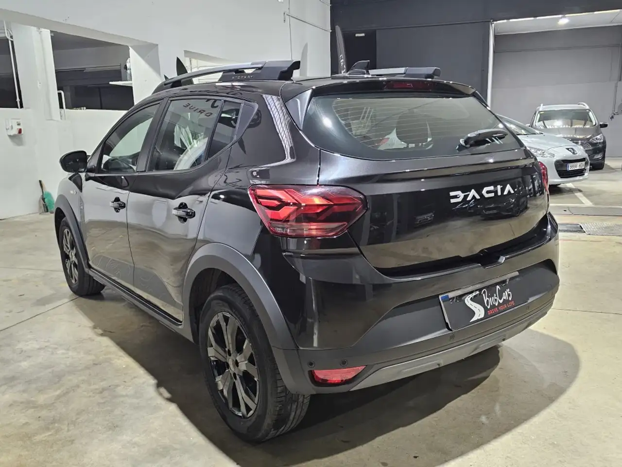 Dacia Sandero Stepway TCe Extreme Go CVT 67kW — معرض صور السيارة 4