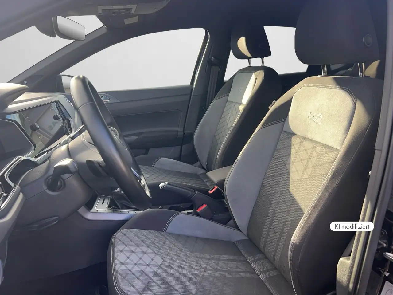 Volkswagen Polo 1.0 TSI R-line NAVI KLIMA SHZ IQ-LIGHT — معرض صور السيارة 12