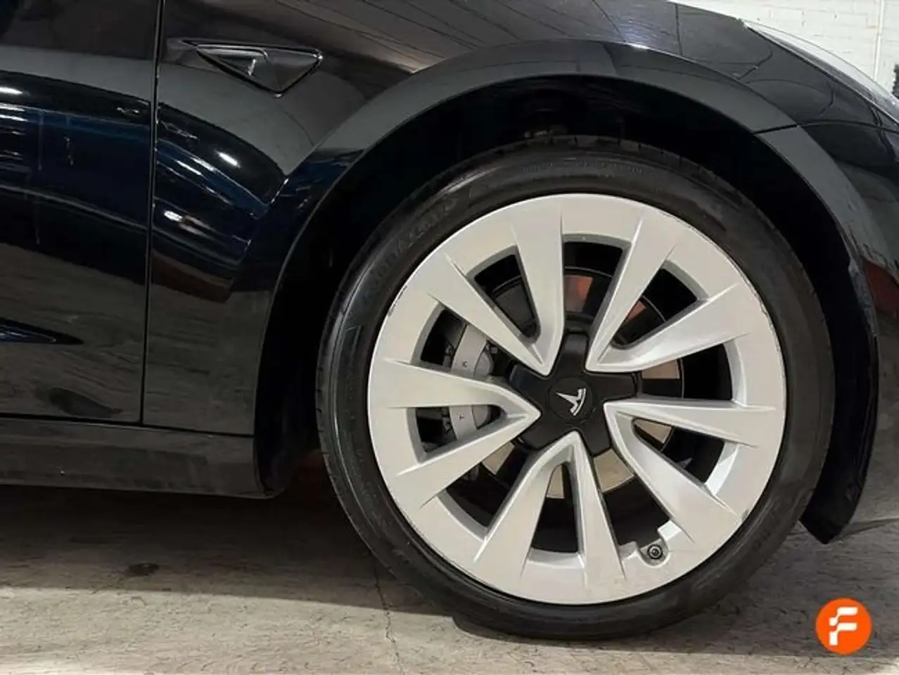 Tesla Model 3 RWD — معرض صور السيارة 28