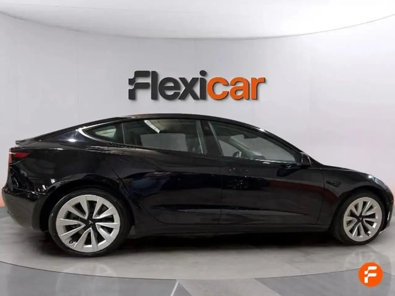 Tesla Model 3 RWD — معرض صور السيارة 9