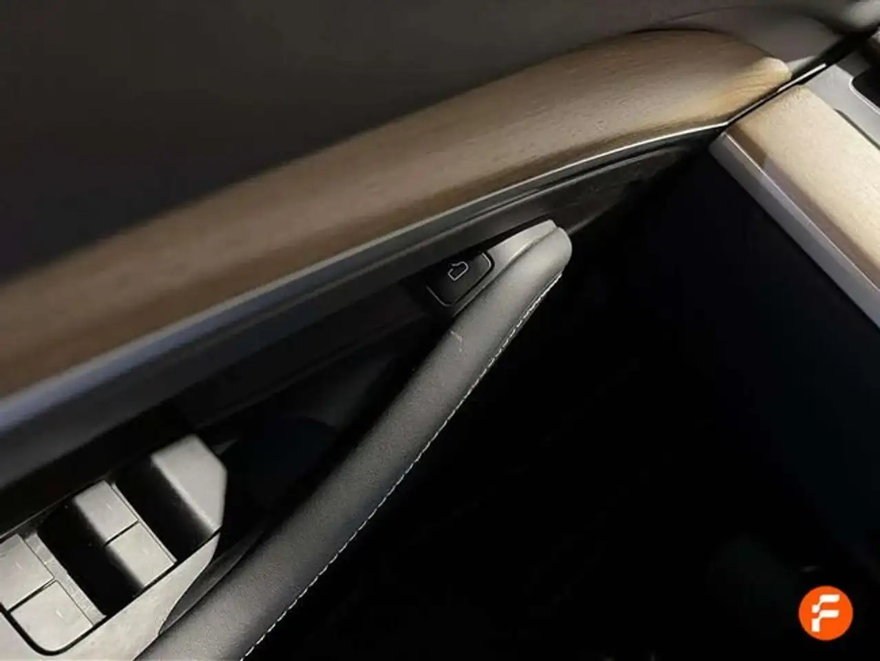 Tesla Model 3 RWD — معرض صور السيارة 17