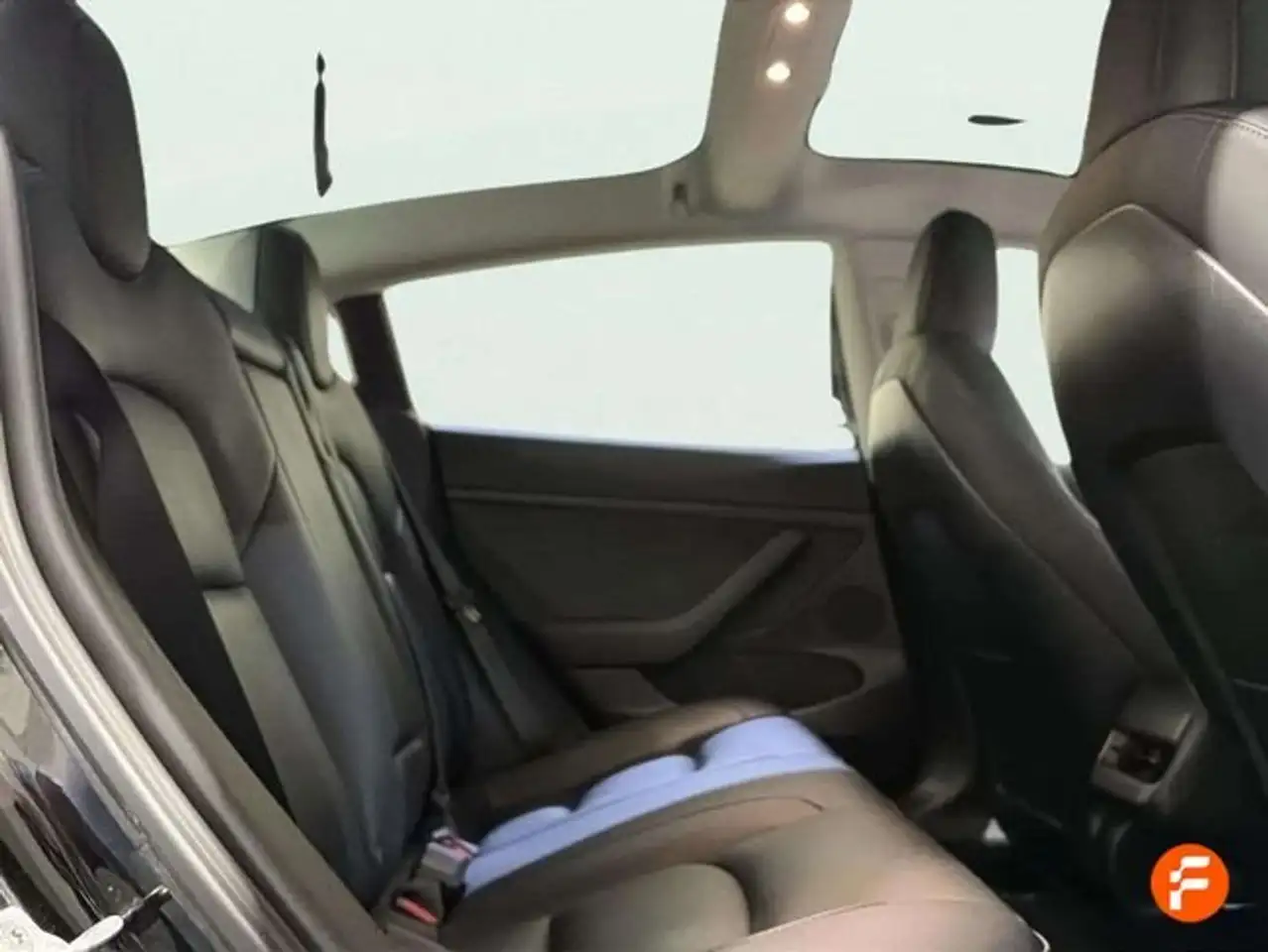 Tesla Model 3 RWD — معرض صور السيارة 15