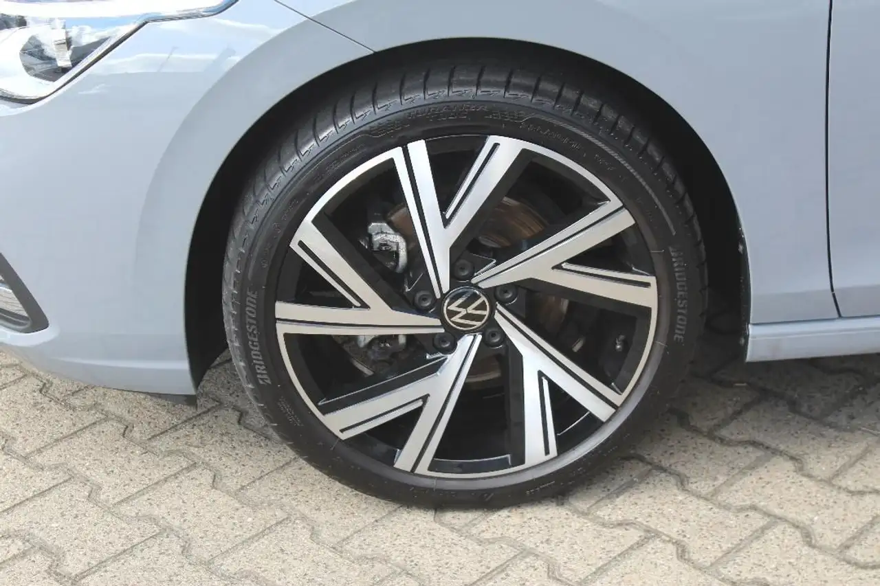 Volkswagen Golf Style VIII 1.5 TSI el. Memory Sitze RFK Nav — Galerie du véhicule 2