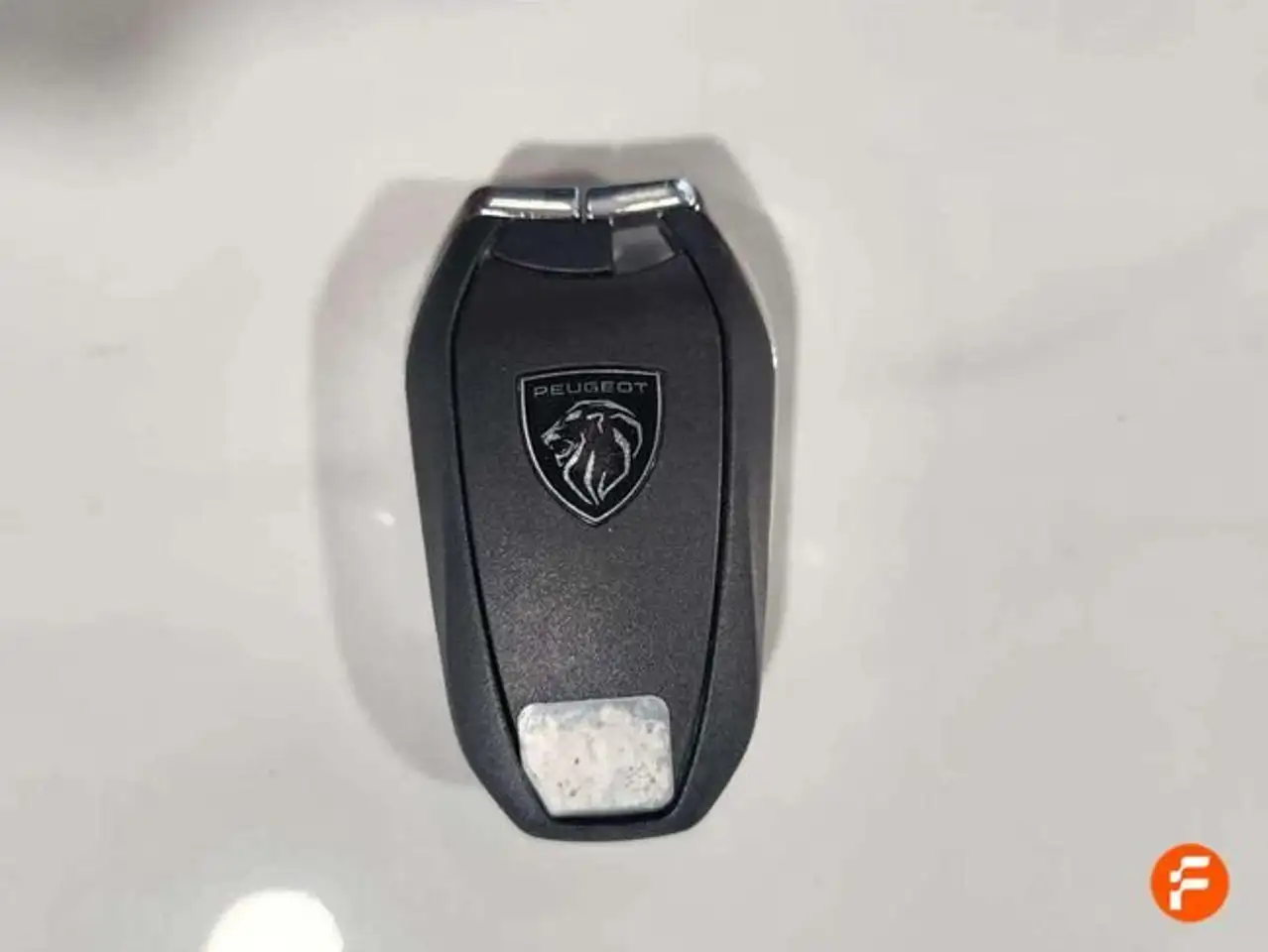 Peugeot 308 1.2 PureTech S&S Active 130 — معرض صور السيارة 26