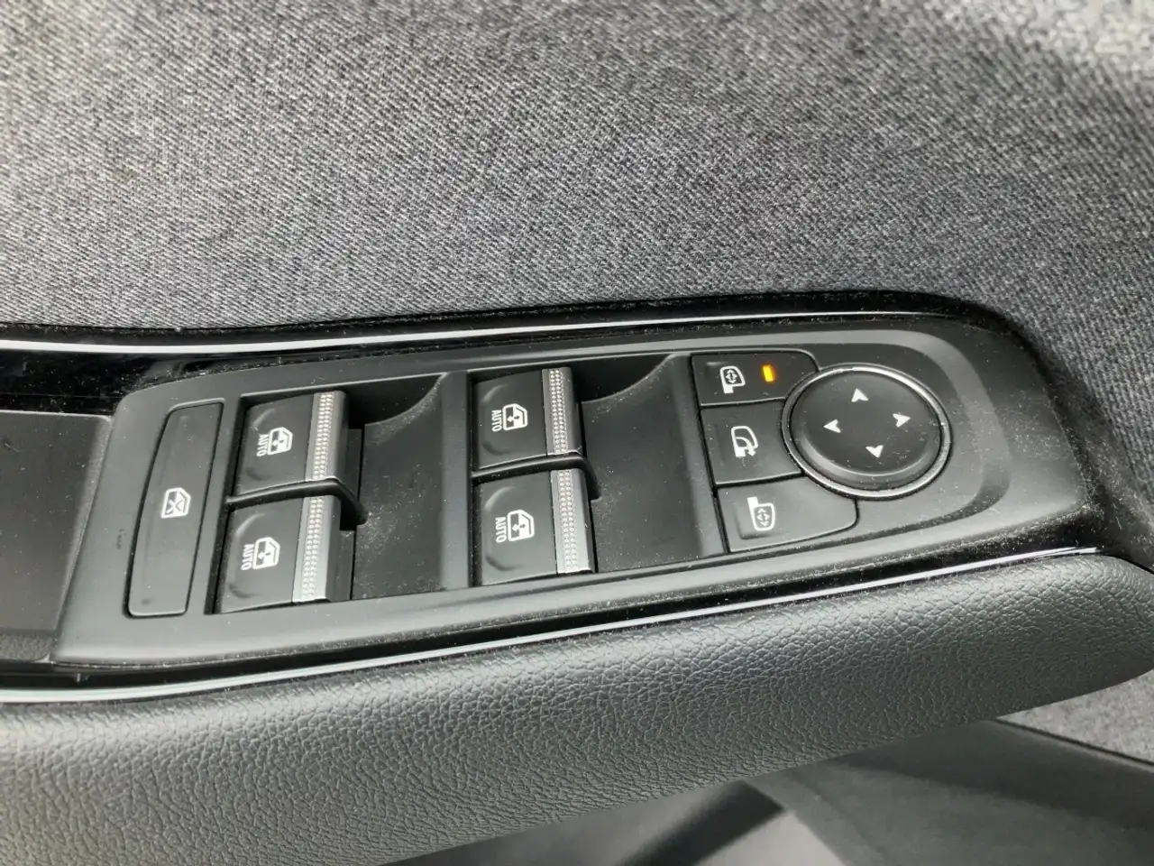 Renault Austral Evolution Automatik, CarPlay — معرض صور السيارة 17