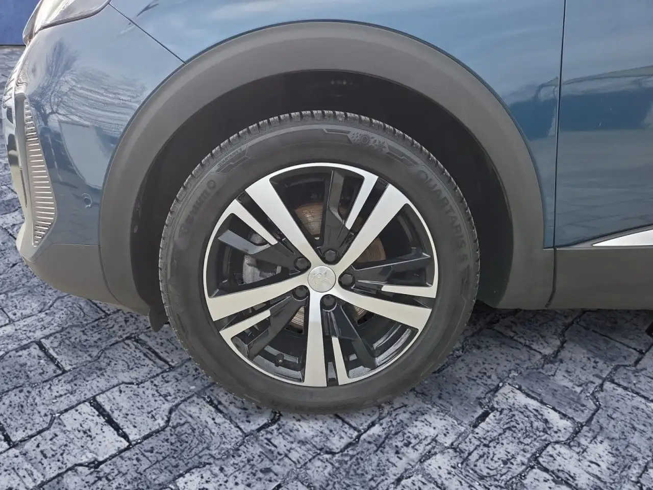 Peugeot 3008 GT 136 Hybrid Aut+Klima+Einparkhilfe+Sitzhz — معرض صور السيارة 10