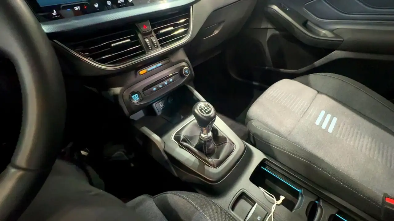 Ford Focus Active X 1.0T EcoBoost mHEV 92kW Sportb. — Galería del vehículo 14