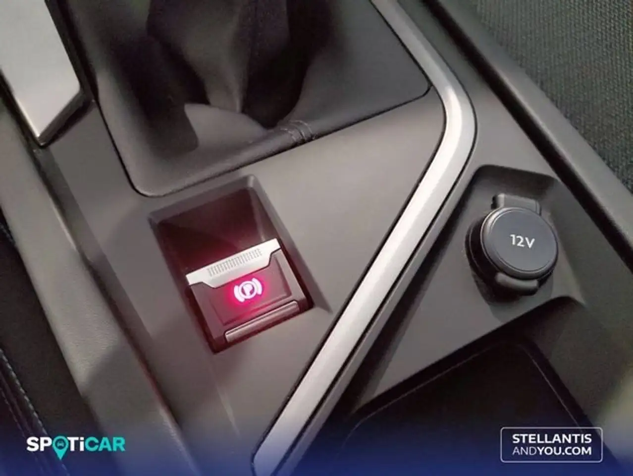 Peugeot 308 1.2 PureTech S&S Allure 130 — معرض صور السيارة 21