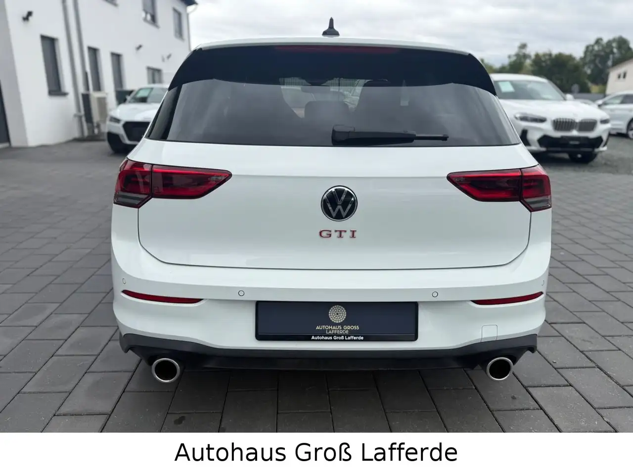 Volkswagen Golf VIII Lim. GTI SHZ RFK Navi APP ACC — Galería del vehículo 7