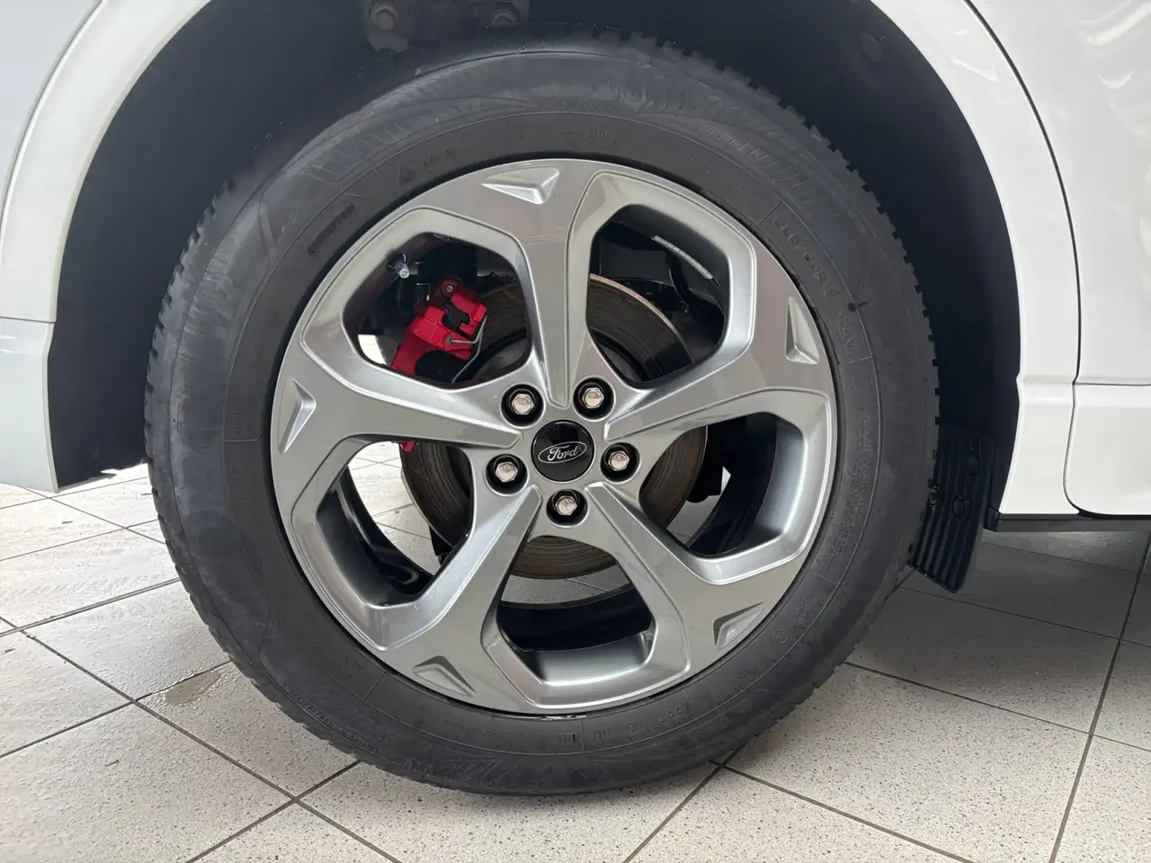 Ford Kuga ST-Line X 1.5 EcoBoost B&O Soundsystem — Galerie du véhicule 16