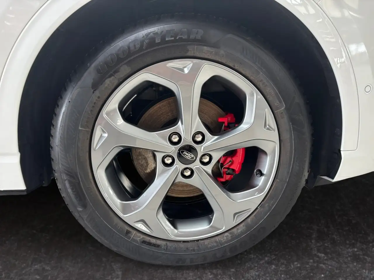 Ford Kuga ST-Line X 1.5 EcoBoost B&O Soundsystem — Galerie du véhicule 15