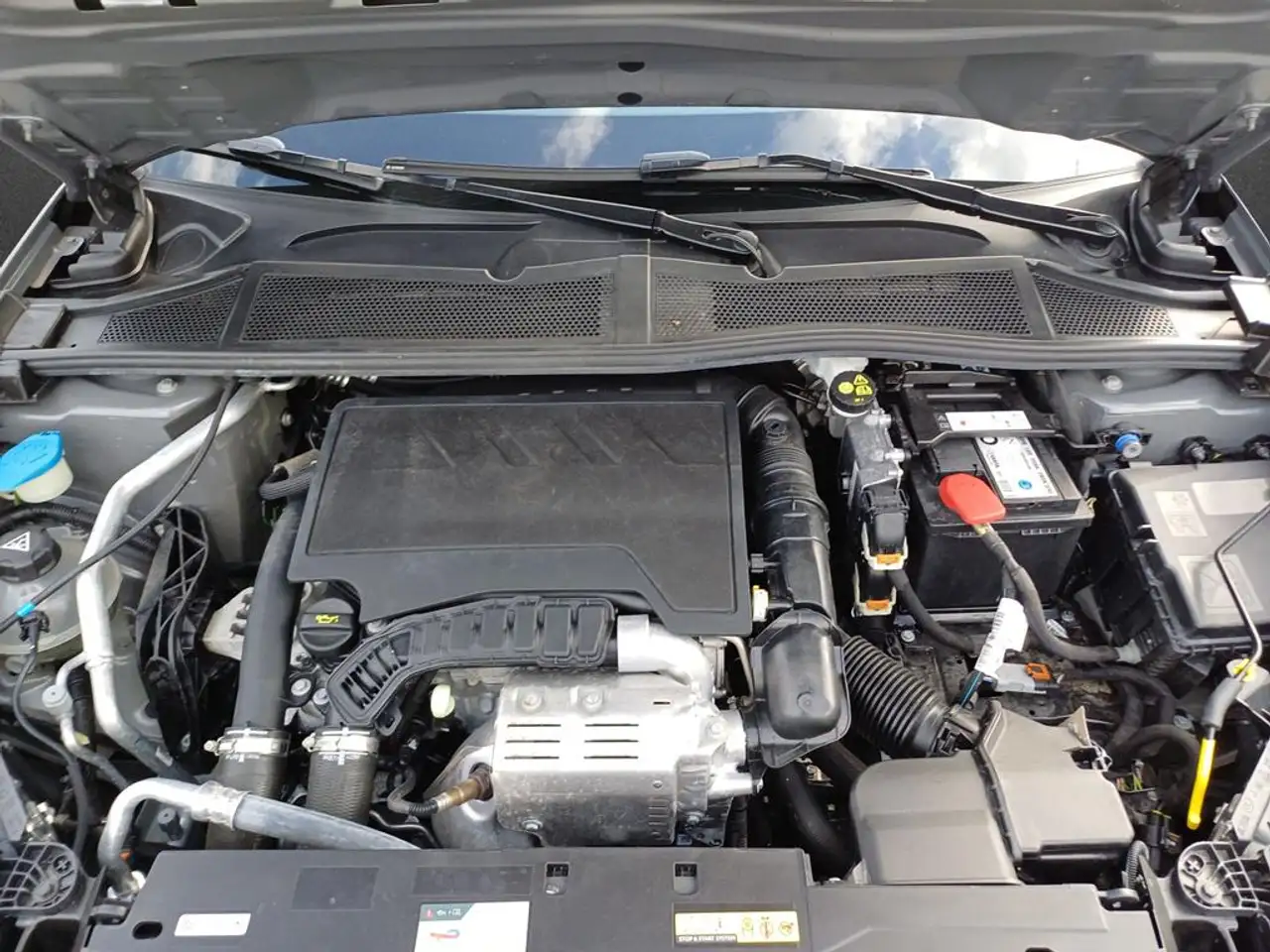 Peugeot 308 SW Allure PureTe — Galería del vehículo 5