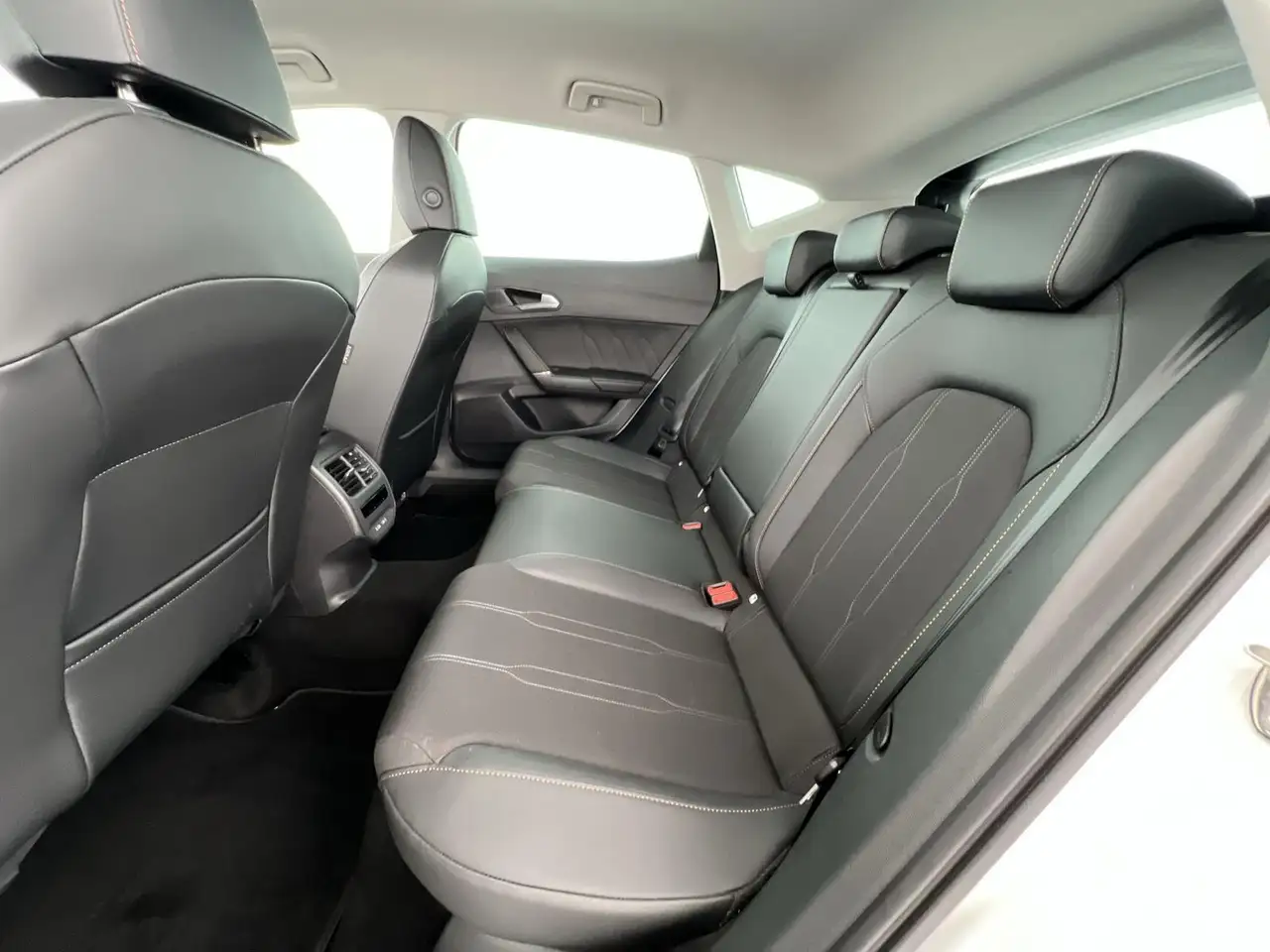 CUPRA Formentor Basis 2.0*NAVI*RFK*ACC*uvm — Galería del vehículo 8