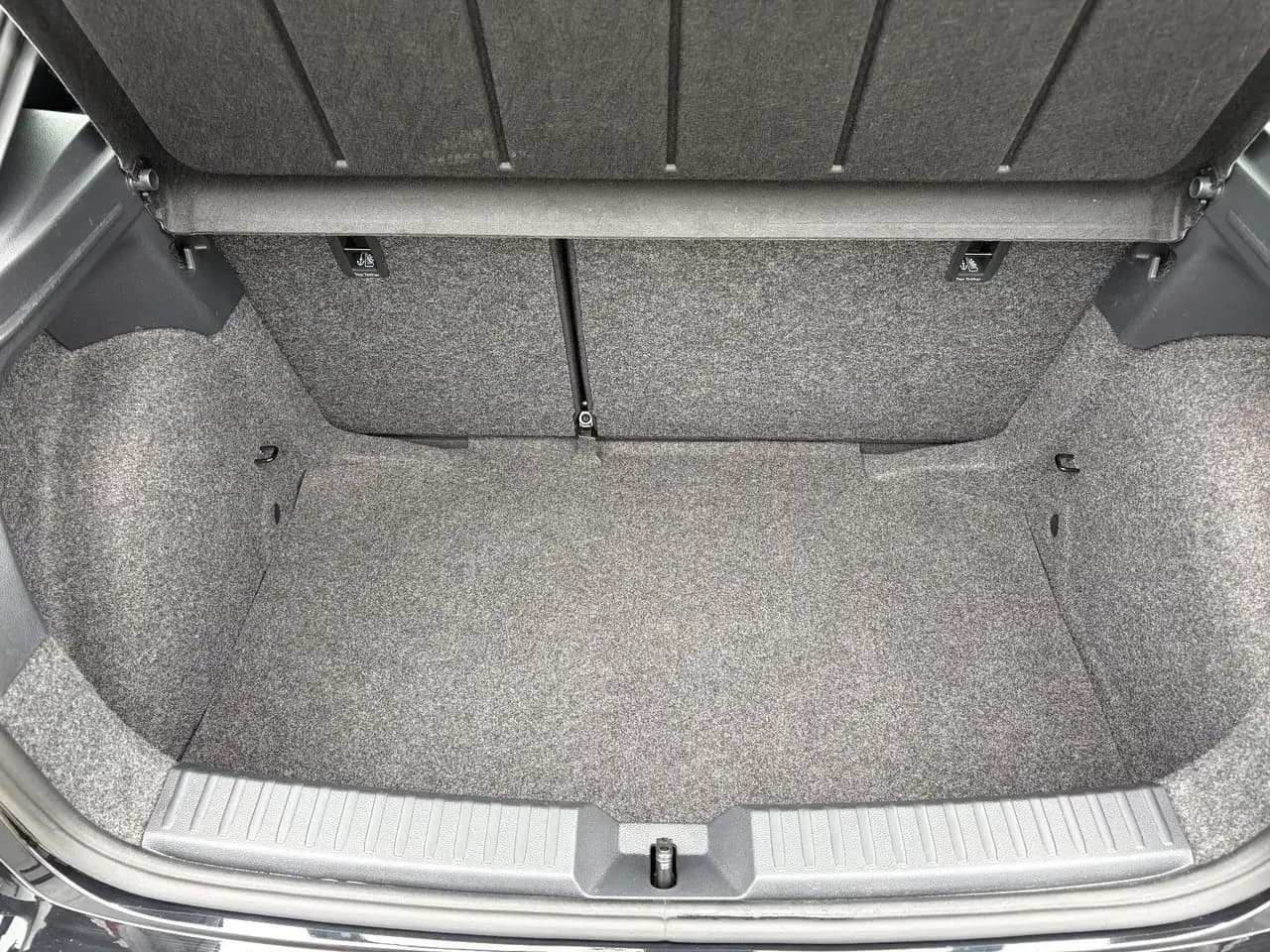 SEAT Ibiza FR — معرض صور السيارة 18