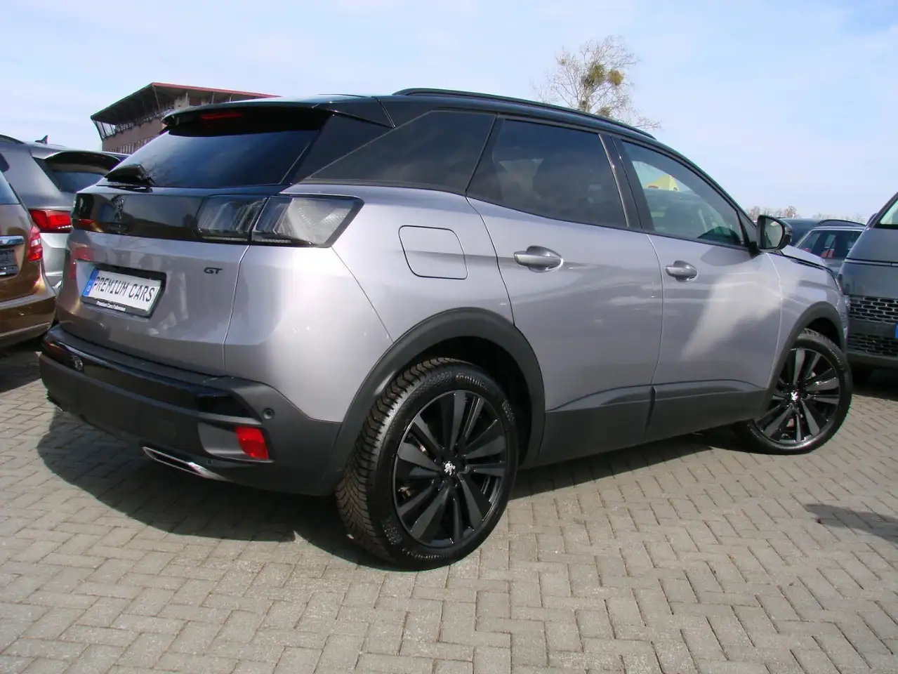 Peugeot 3008 1.2 PureTech GT ACC LED Pano 360º — معرض صور السيارة 3