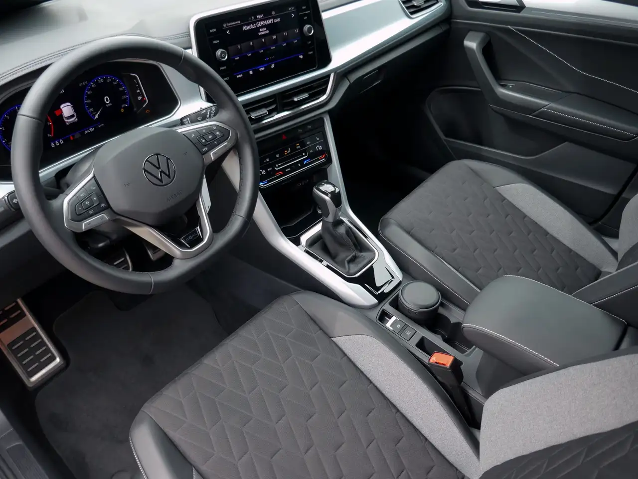 Volkswagen T-Roc GOAL 1.5 TSI DSG | LED AHK RFK ACC — Galerie du véhicule 12