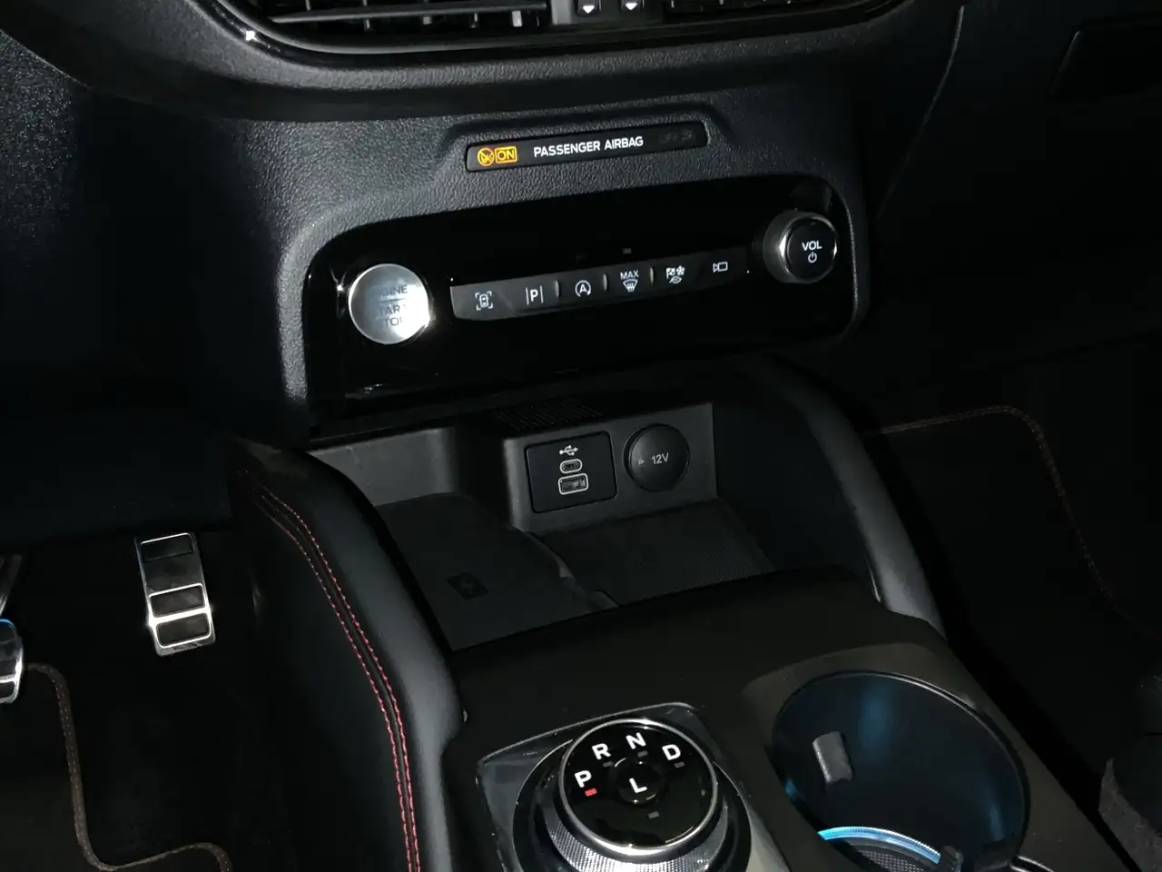 Ford Kuga ST-Line X Aut.*360GRAD*LED-MATRIX*NAVI*GRA*WINTER- — Vehicle gallery 18