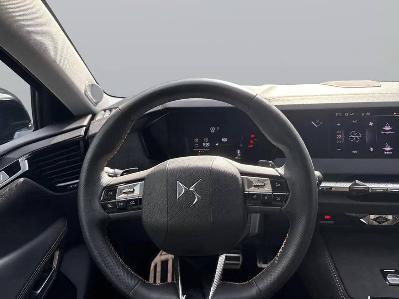 DS Automobiles DS 4 PERFORMANCE LINE PureTech 130 — Galerie du véhicule 23