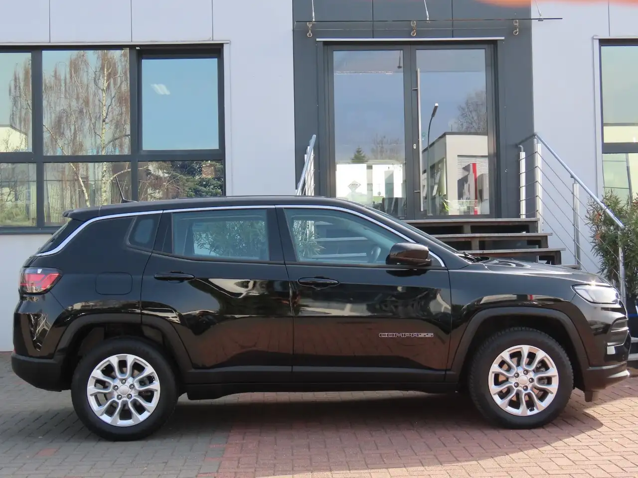 Jeep Compass 1.5 GSE T4 Autom. Keyless Sitzheiz. 360° — Galerie du véhicule 10