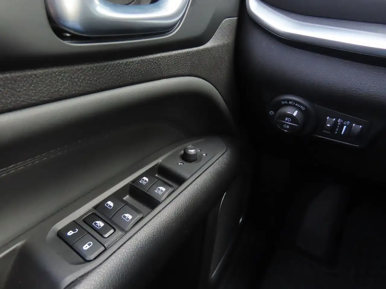 Jeep Compass 1.5 GSE T4 Autom. Keyless Sitzheiz. 360° — Galerie du véhicule 15