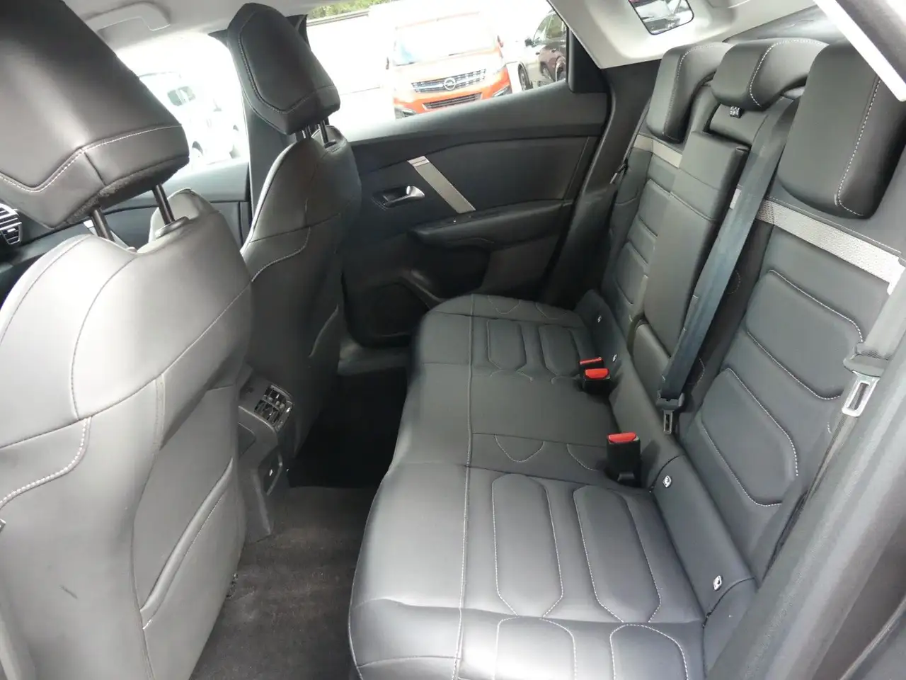 Citroen C4 X Benziner 130 MAX — Galerie du véhicule 11
