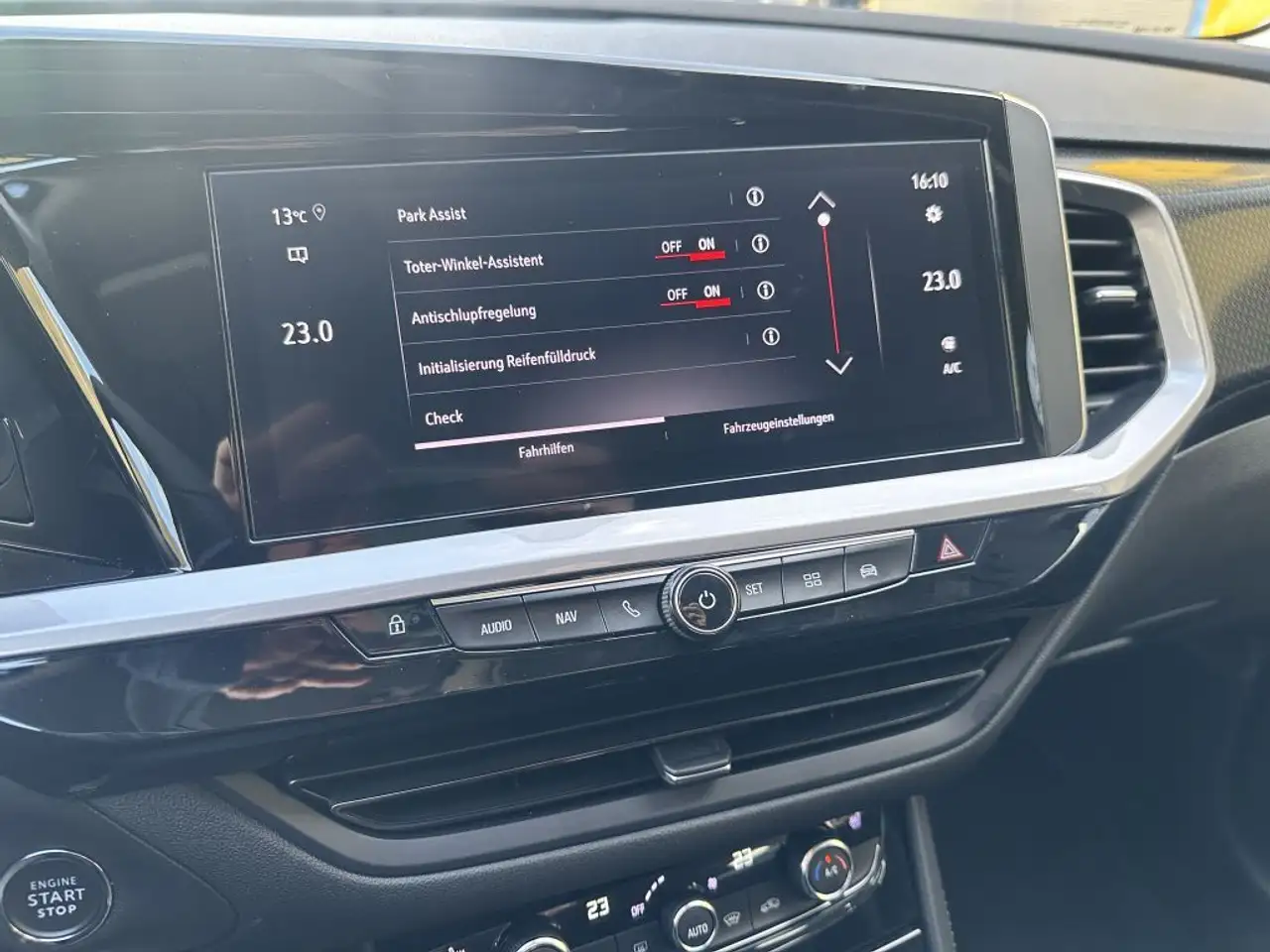 Opel Grandland X Grandland Hybrid +AHK+VOLLAUSSTATTUNG+ — معرض صور السيارة 17