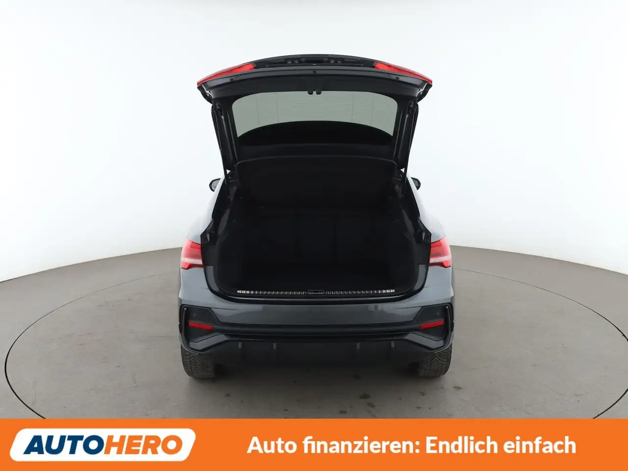 Audi Q3 45 TFSI quattro S line Aut.*NAVI*PDC*SHZ* — معرض صور السيارة 17