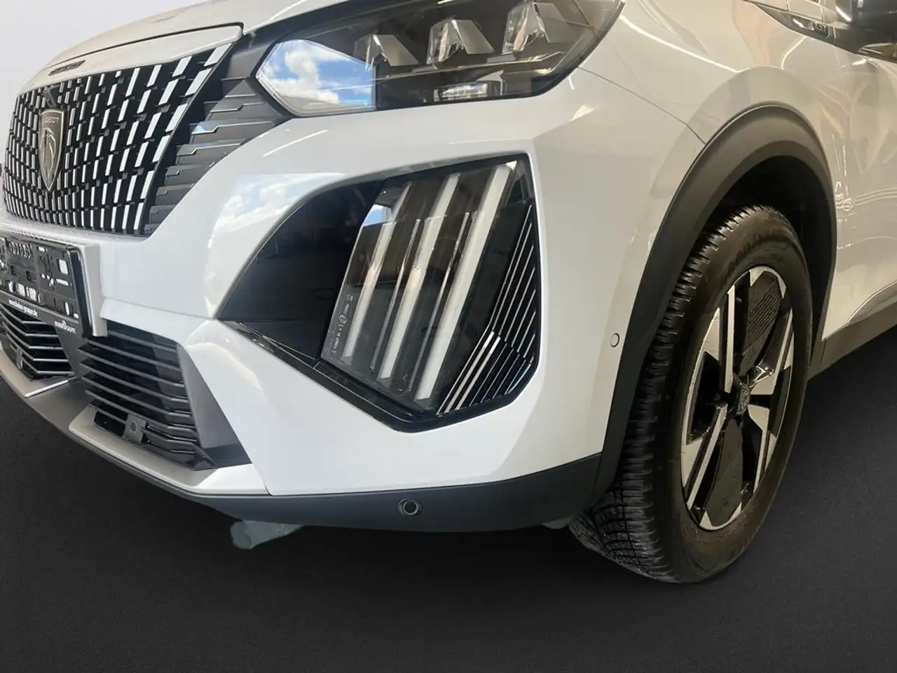 Peugeot 2008 Neuer 2008 GT PureTech 130 EAT8 — Vehicle gallery 11