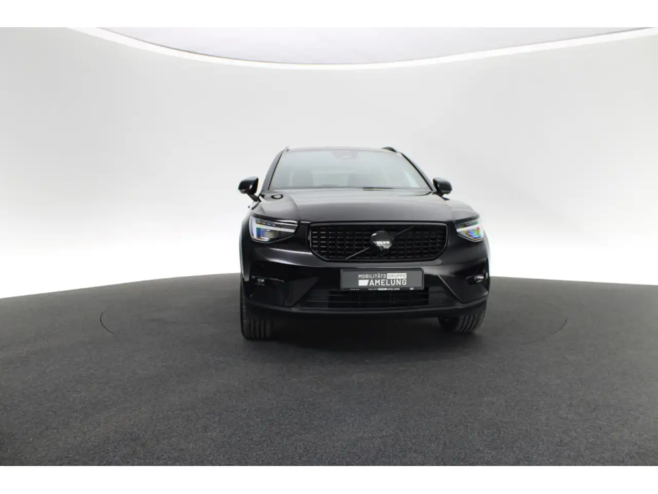 Volvo XC40 B3 DKG Plus Black Edition ACC H/K LED — Galería del vehículo 9