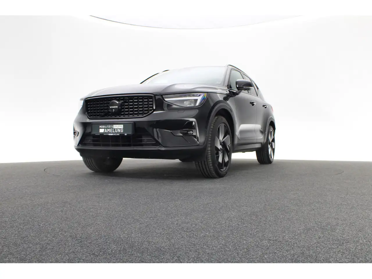 Volvo XC40 B3 DKG Plus Black Edition ACC H/K LED — Galería del vehículo 11
