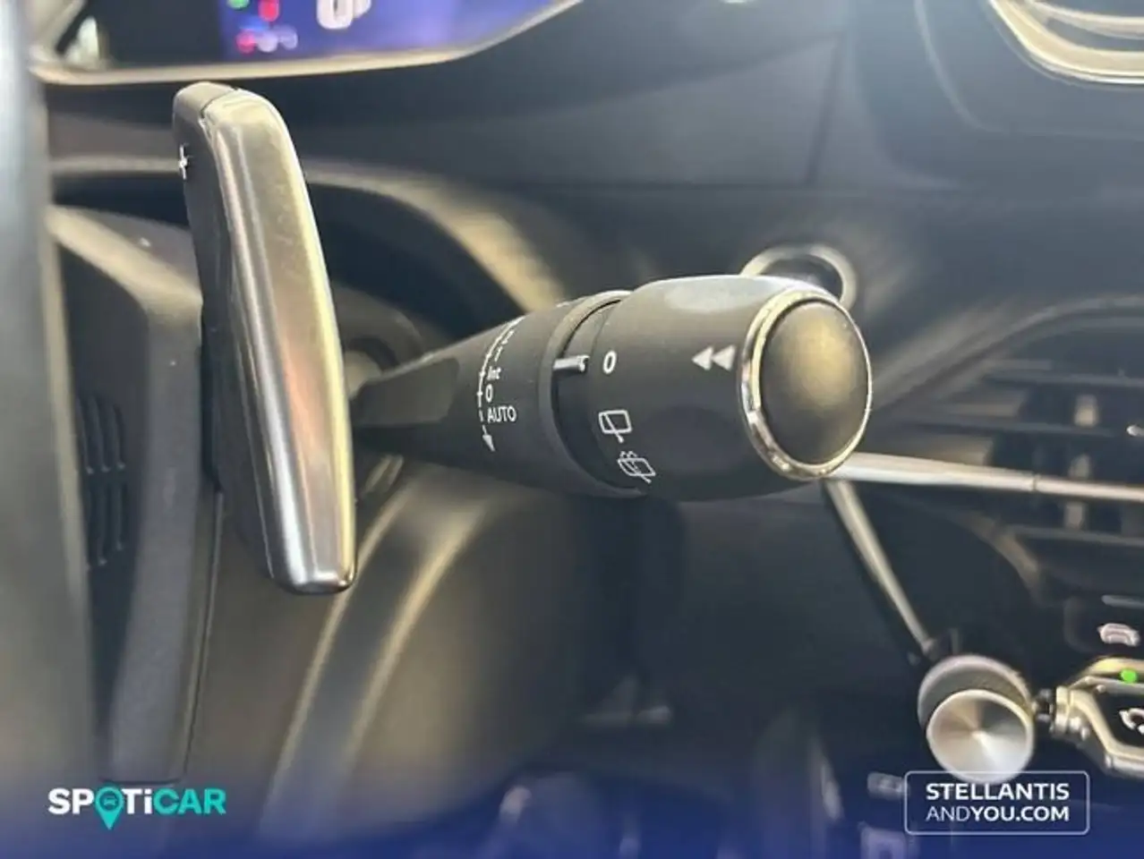 Peugeot 208 1.2 Hybrid GT e-DCS6 136 — Vehicle gallery 15