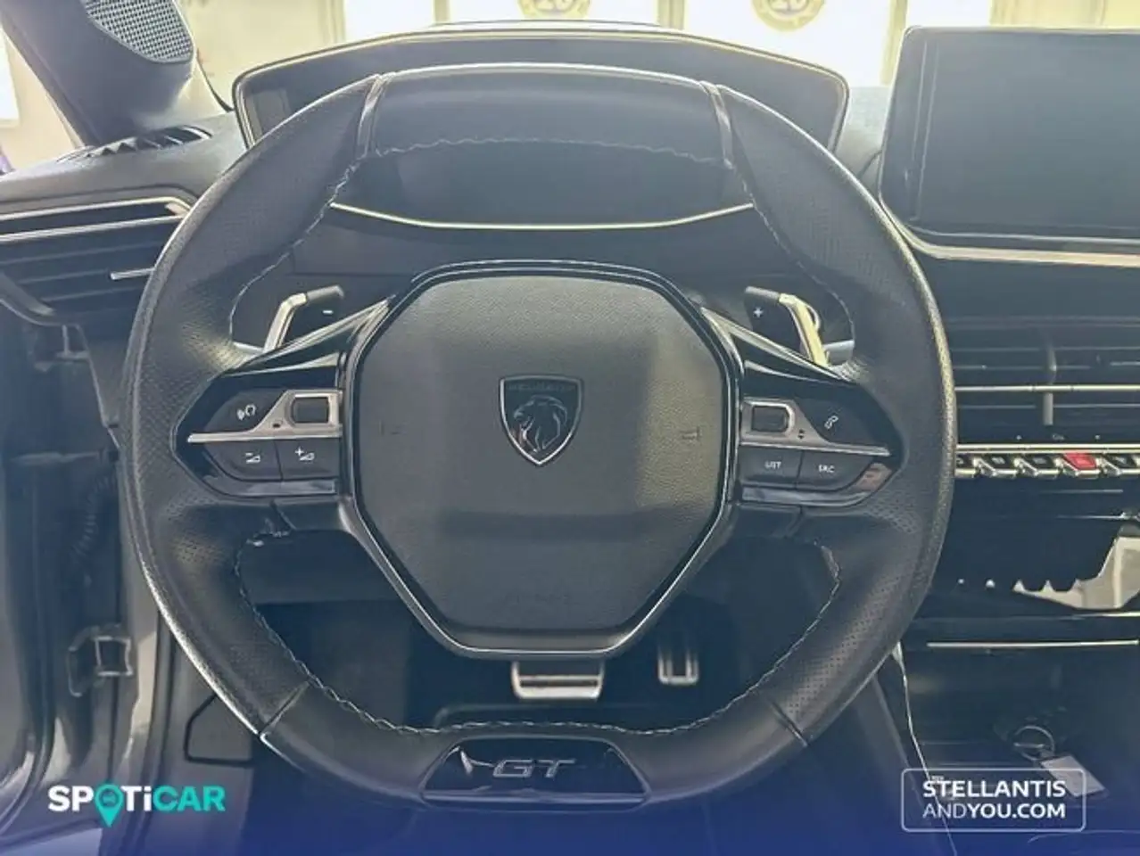 Peugeot 208 1.2 Hybrid GT e-DCS6 136 — Vehicle gallery 12