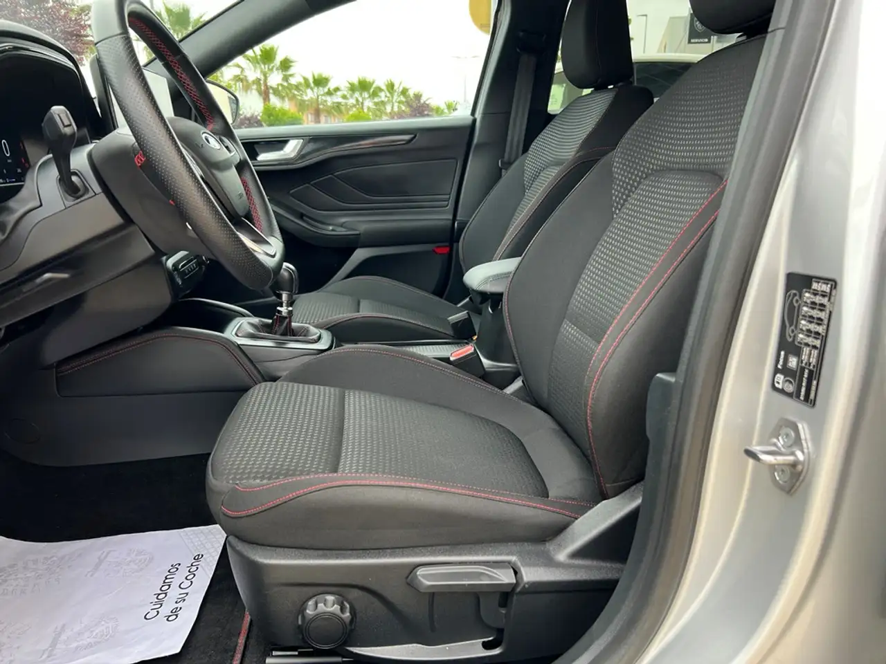 Ford Focus 1.0 Ecoboost MHEV ST-Line X 125 — معرض صور السيارة 7
