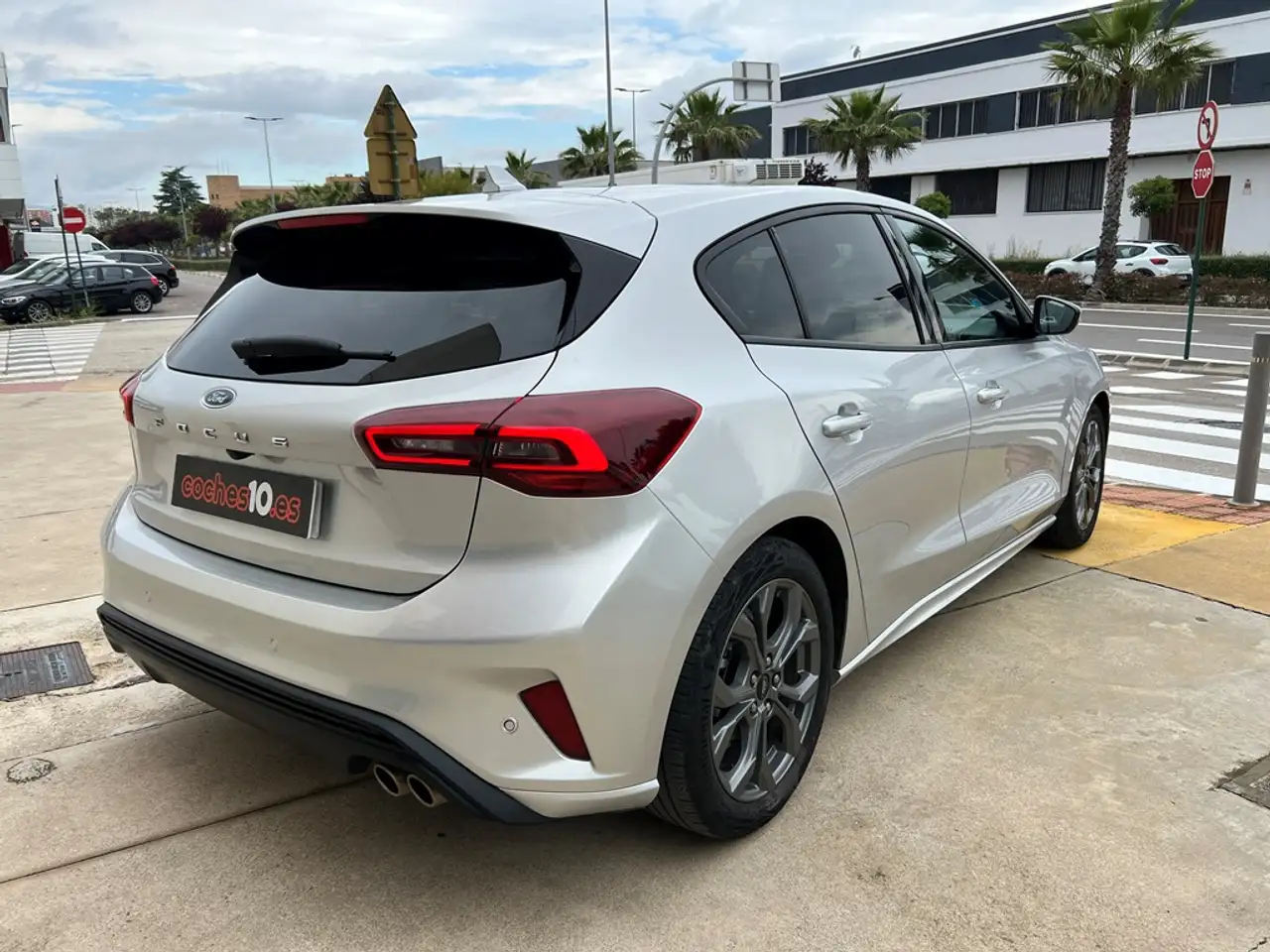 Ford Focus 1.0 Ecoboost MHEV ST-Line X 125 — معرض صور السيارة 6