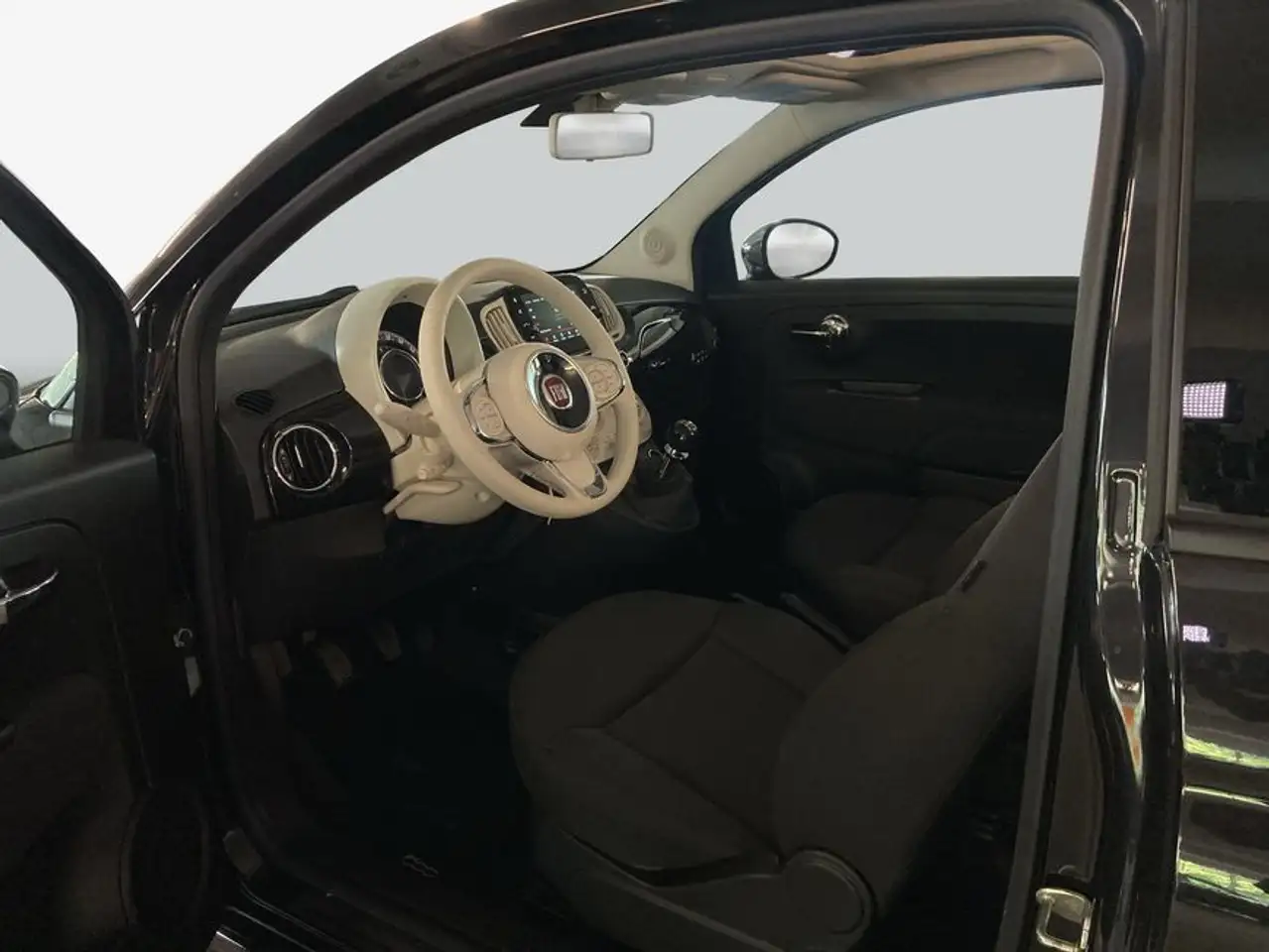 Fiat 500 C 1.0 GSE Hybrid + Komfort+Style-Paket — معرض صور السيارة 9