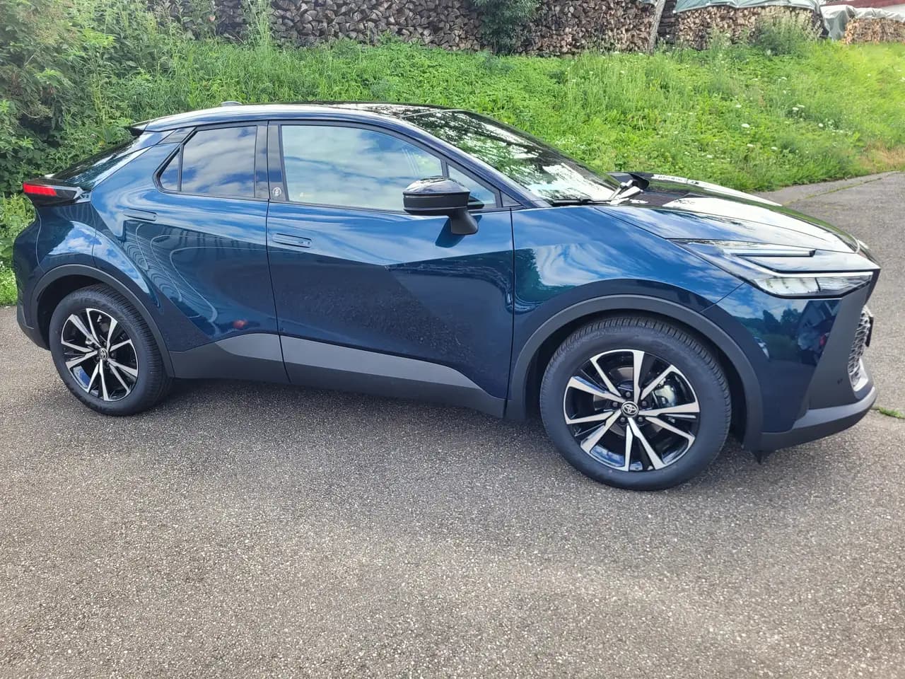 Toyota C-HR Hybrid Team D. Navi/Sitzhzg./SmartKey/AndroidA — معرض صور السيارة 7