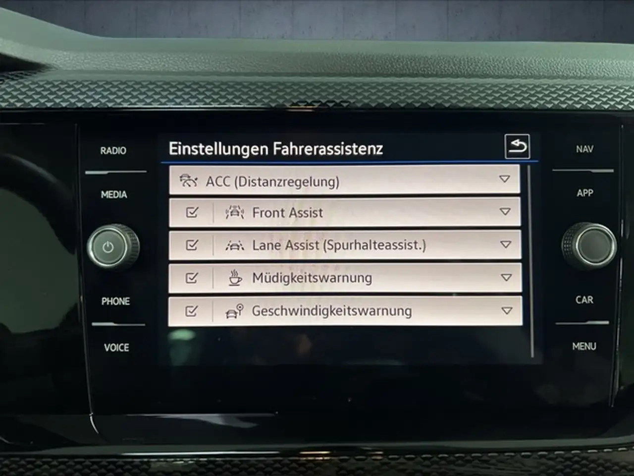 Volkswagen Polo Life 1.0 TSI LED Navi Apple Carplay ACC Einpark... — Vehicle gallery 17